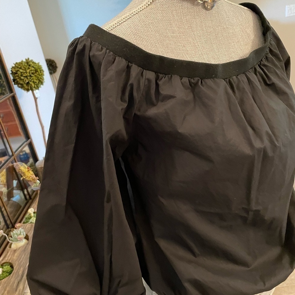 7 For All Mankind Off-the-shoulder crop top
